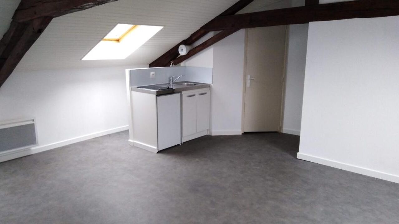 appartement 1 pièces 28 m2 à louer à La Roche-sur-Yon (85000)