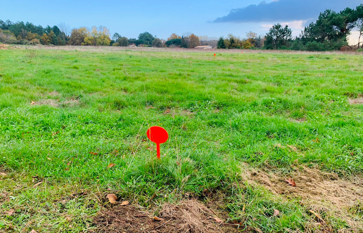 terrain 830 m2 à construire à Laruscade (33620)