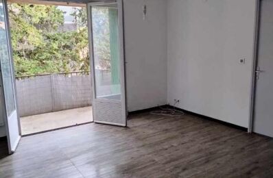 location appartement 585 € CC /mois à proximité de Pertuis (84120)