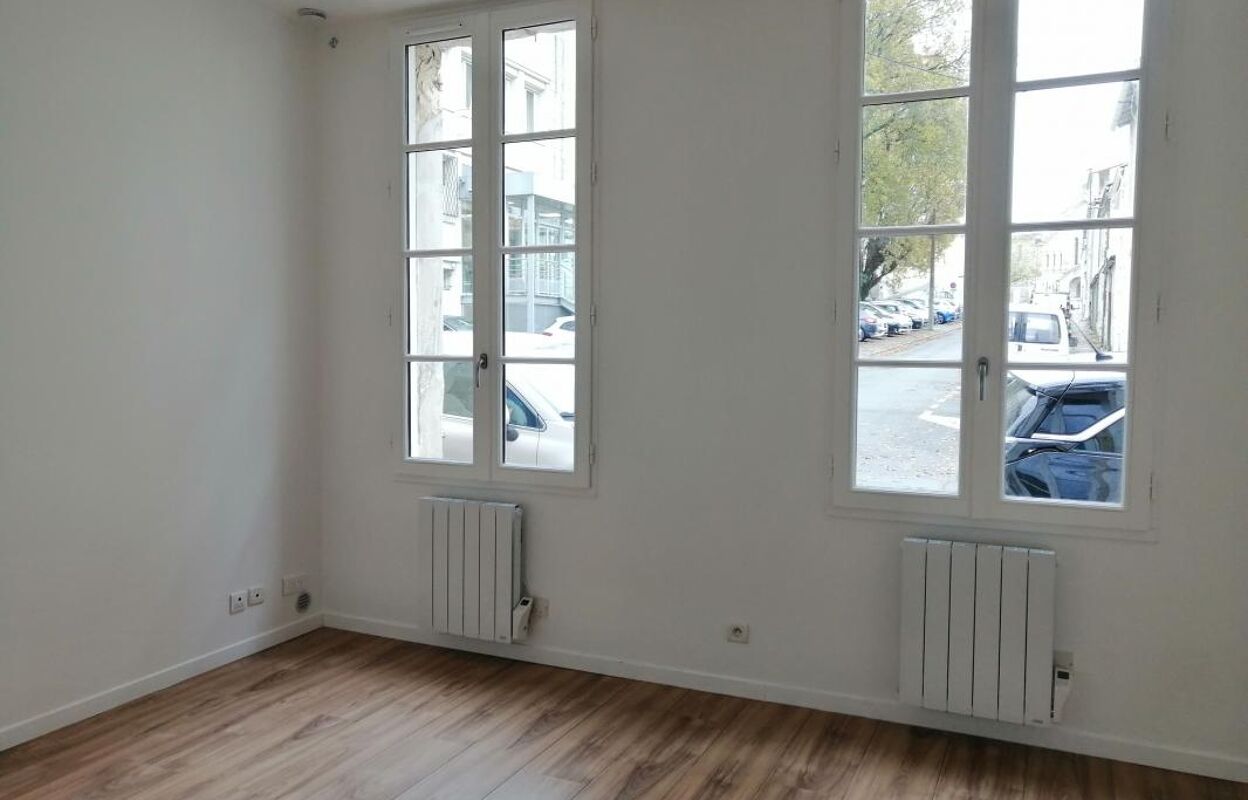 appartement 2 pièces 24 m2 à louer à Saintes (17100)