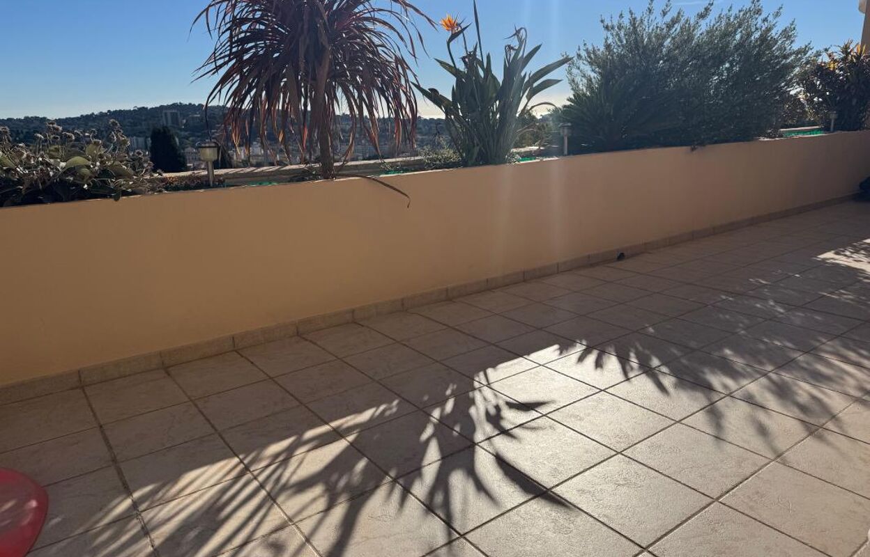 appartement 3 pièces 77 m2 à vendre à Toulon (83000)