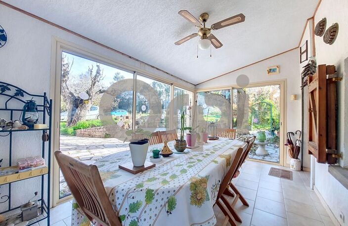 À Vendre : Ancien Corps de Ferme avec Fort Potentiel avec piscine, terrain de tennis et Dépendances et Terrain de 1,5 Hectare — photo 3