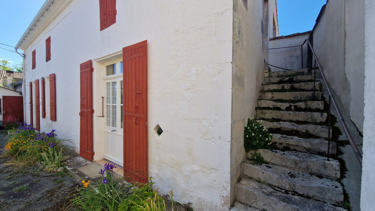 maison 5 pièces 148 m2 à vendre à Tonnay-Boutonne (17380)