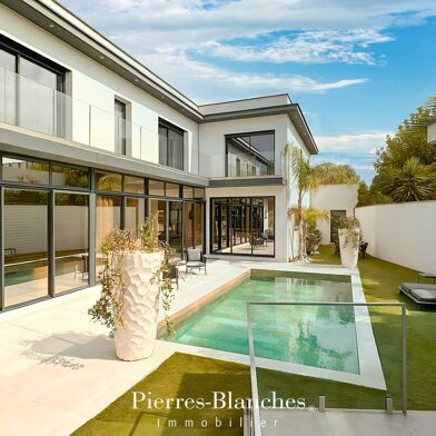 Maison 6 pièces 1630000 €