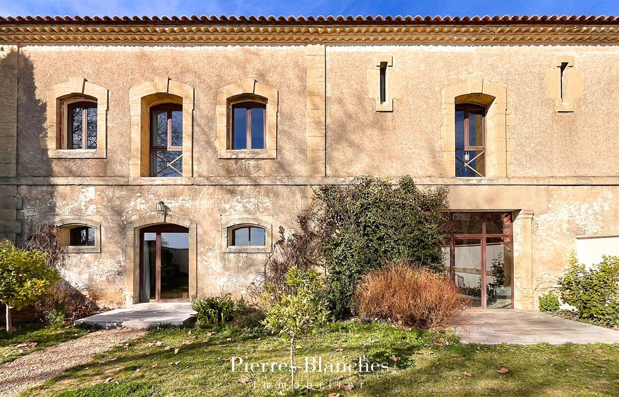 maison 8 pièces 285 m2 à vendre à Nîmes (30000)