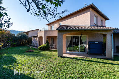 Maison 5 pièces 395000 €