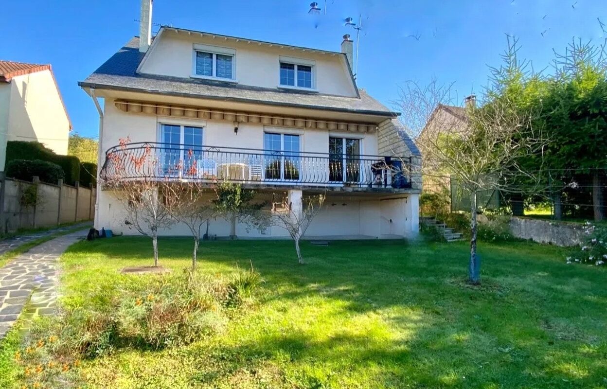 maison 7 pièces 163 m2 à vendre à Varennes-Jarcy (91480)