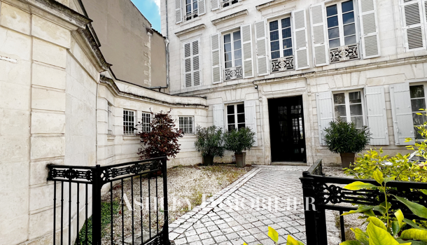 Villa / Maison 10 pièces  à vendre Rochelle (La) 17000