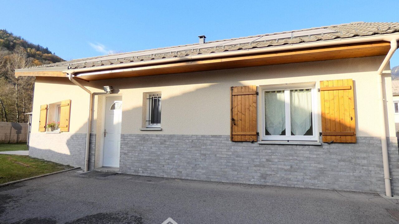 maison 5 pièces 93 m2 à vendre à Ugine (73400)