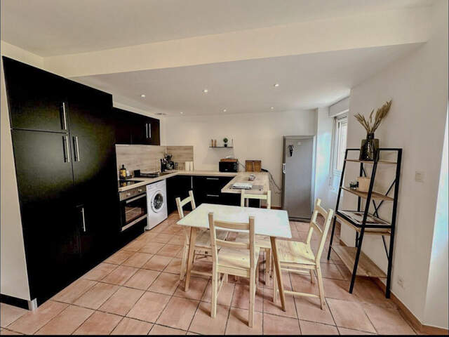 ALES Centre-ville   Appartement P3 meublé 69 m2   Idéal rési — photo du bien