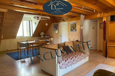 Appartement 4 pièces 243500 €