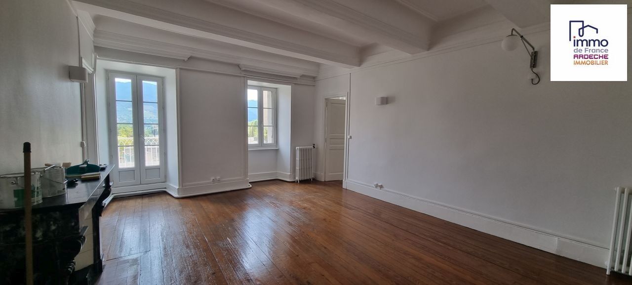 Appartement 5 pièces  à louer Privas 07000