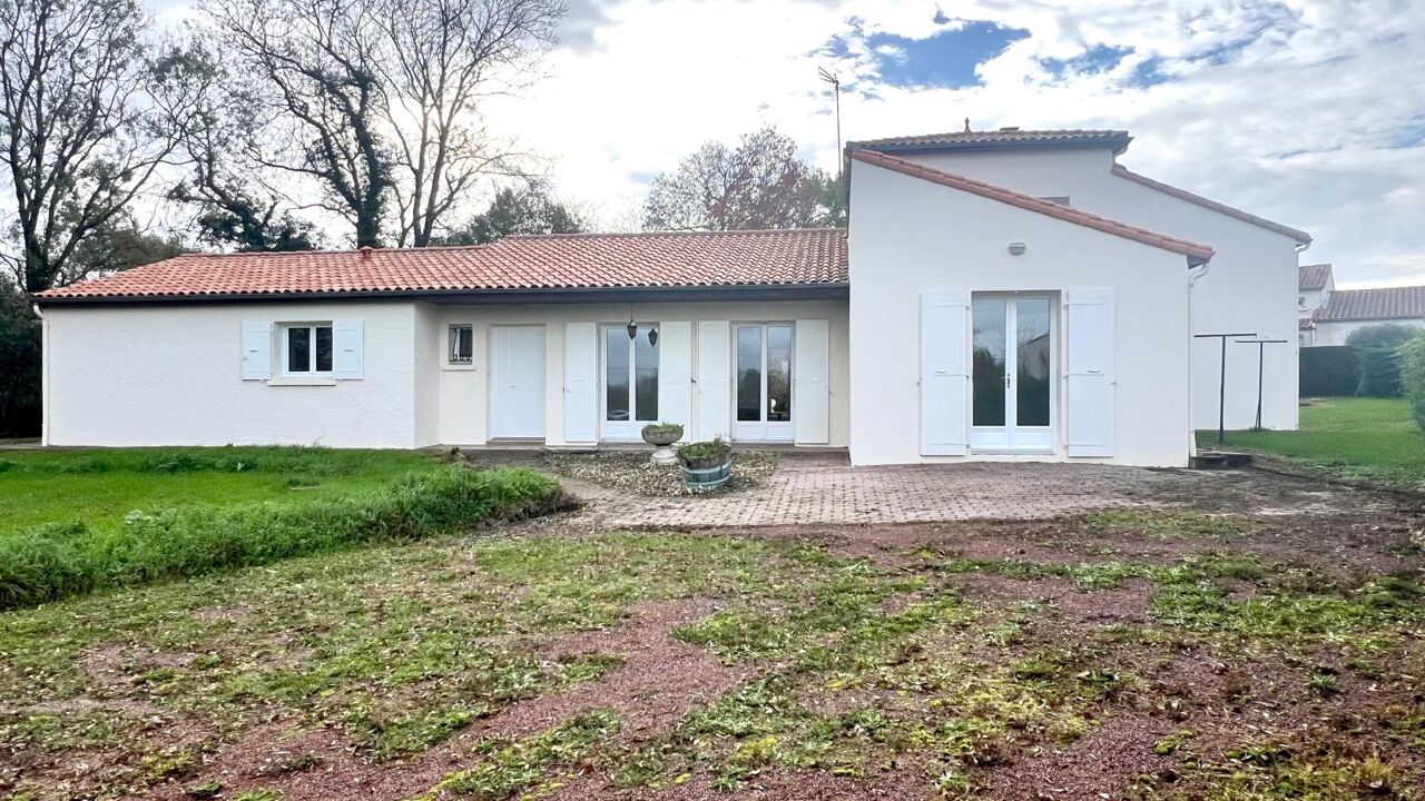 maison 7 pièces 186 m2 à vendre à Saintes (17100)