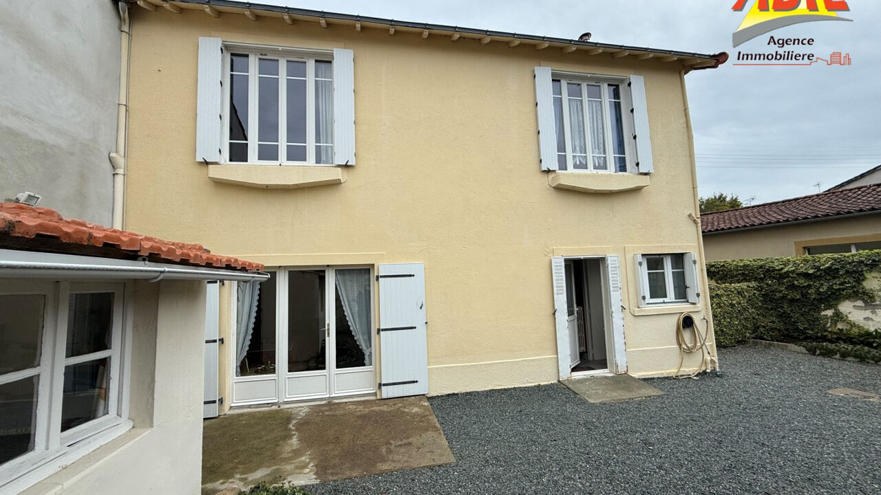 maison 5 pièces 130 m2 à vendre à Fontenay-le-Comte (85200)