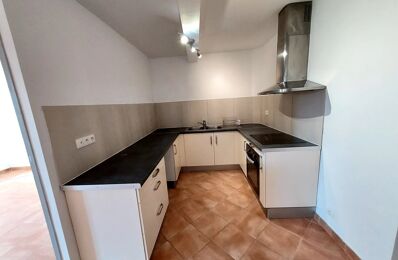 location appartement 790 € CC /mois à proximité de Pertuis (84120)