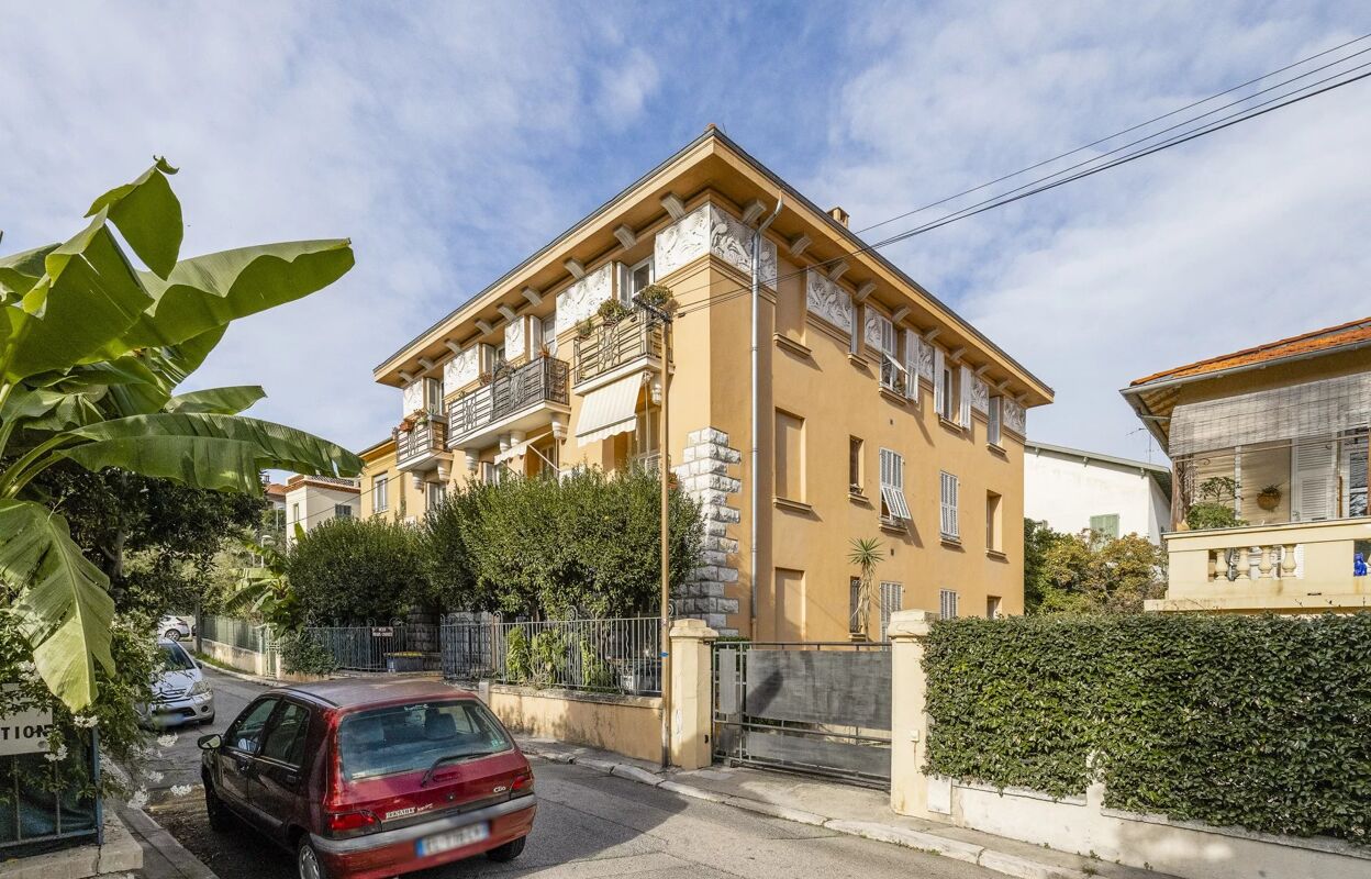 appartement 2 pièces 37 m2 à vendre à Nice (06100)