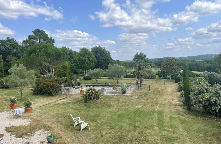 Belle maison de campagne avec 11ha de prairie, parc et verge — photo 2