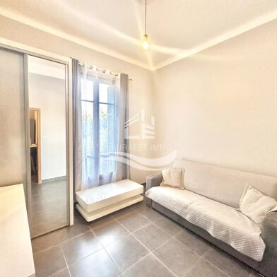 Appartement 1 pièces 1100 €