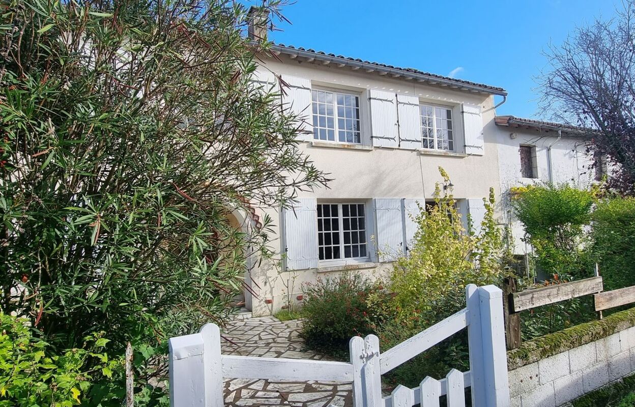 maison 7 pièces 157 m2 à vendre à Prin-Deyrançon (79210)