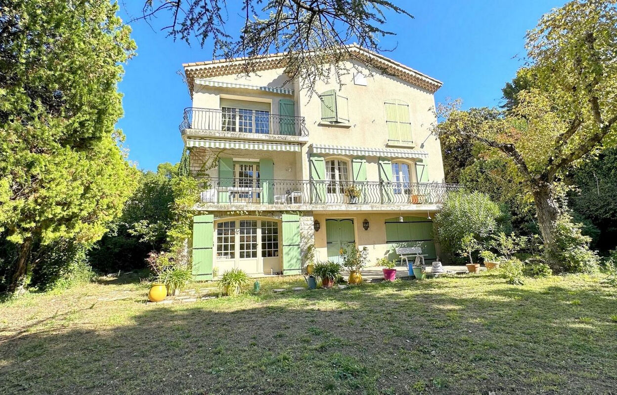 maison 10 pièces 320 m2 à vendre à Aix-en-Provence (13090)