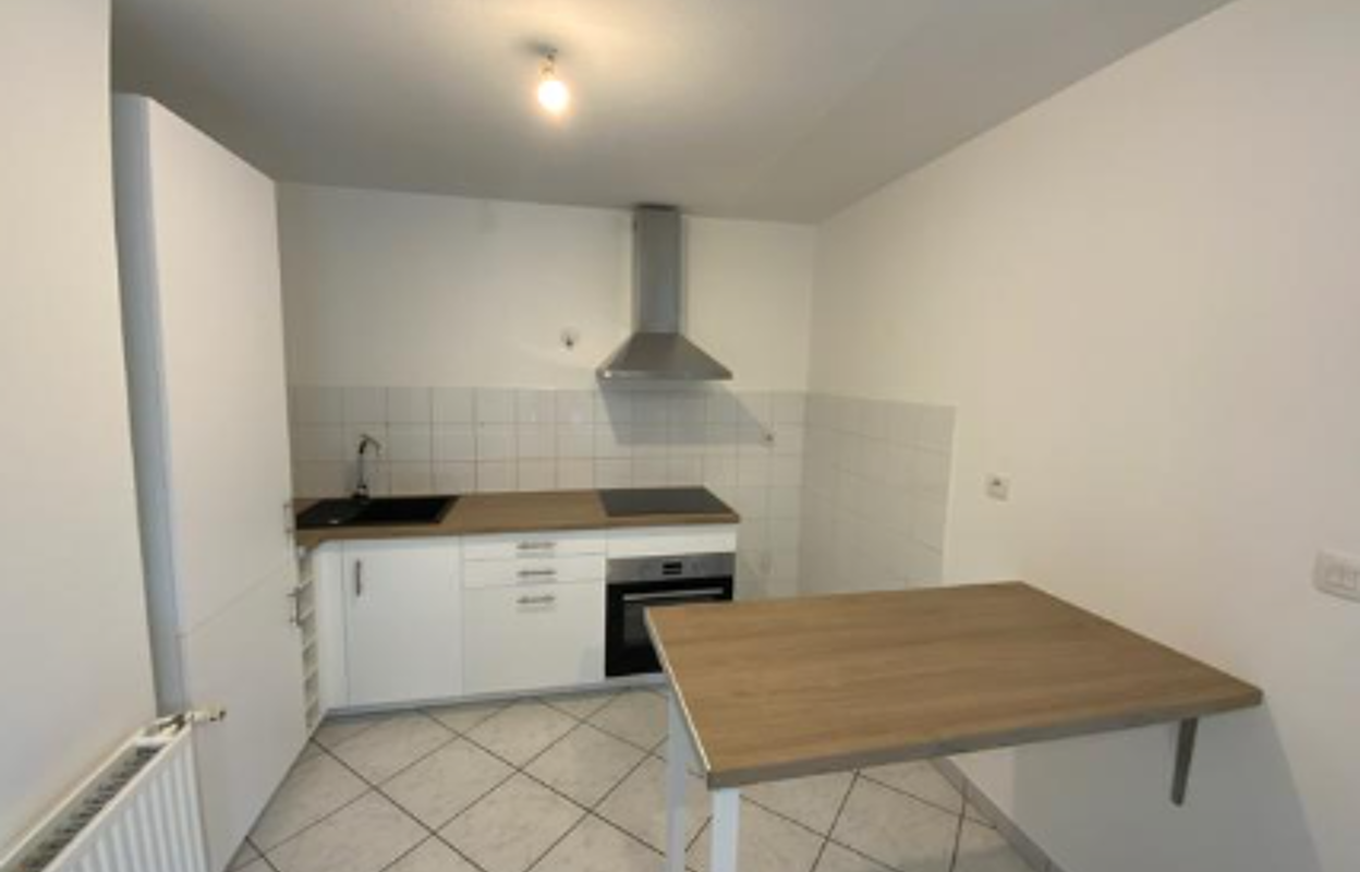 appartement 2 pièces 54 m2 à louer à Saint-Étienne (42100)