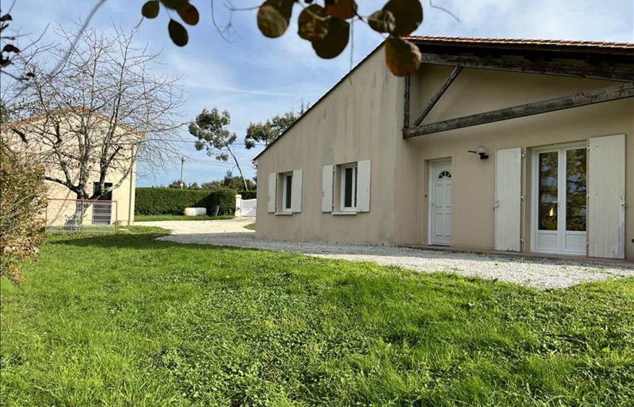 maison 5 pièces 102 m2 à vendre à Chalais (16210)