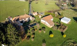 Maison 7 Pièces 347 m² à vendre à Saint-Yrieix-la-Perche (87500)