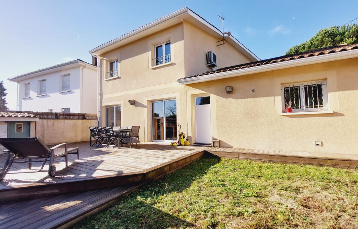 maison 6 pièces 143 m2 à vendre à Mérignac (33700)