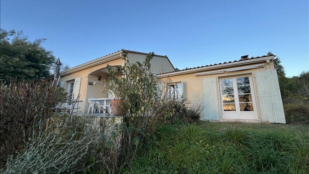 maison 6 pièces 144 m2 à vendre à Confolens (16500)