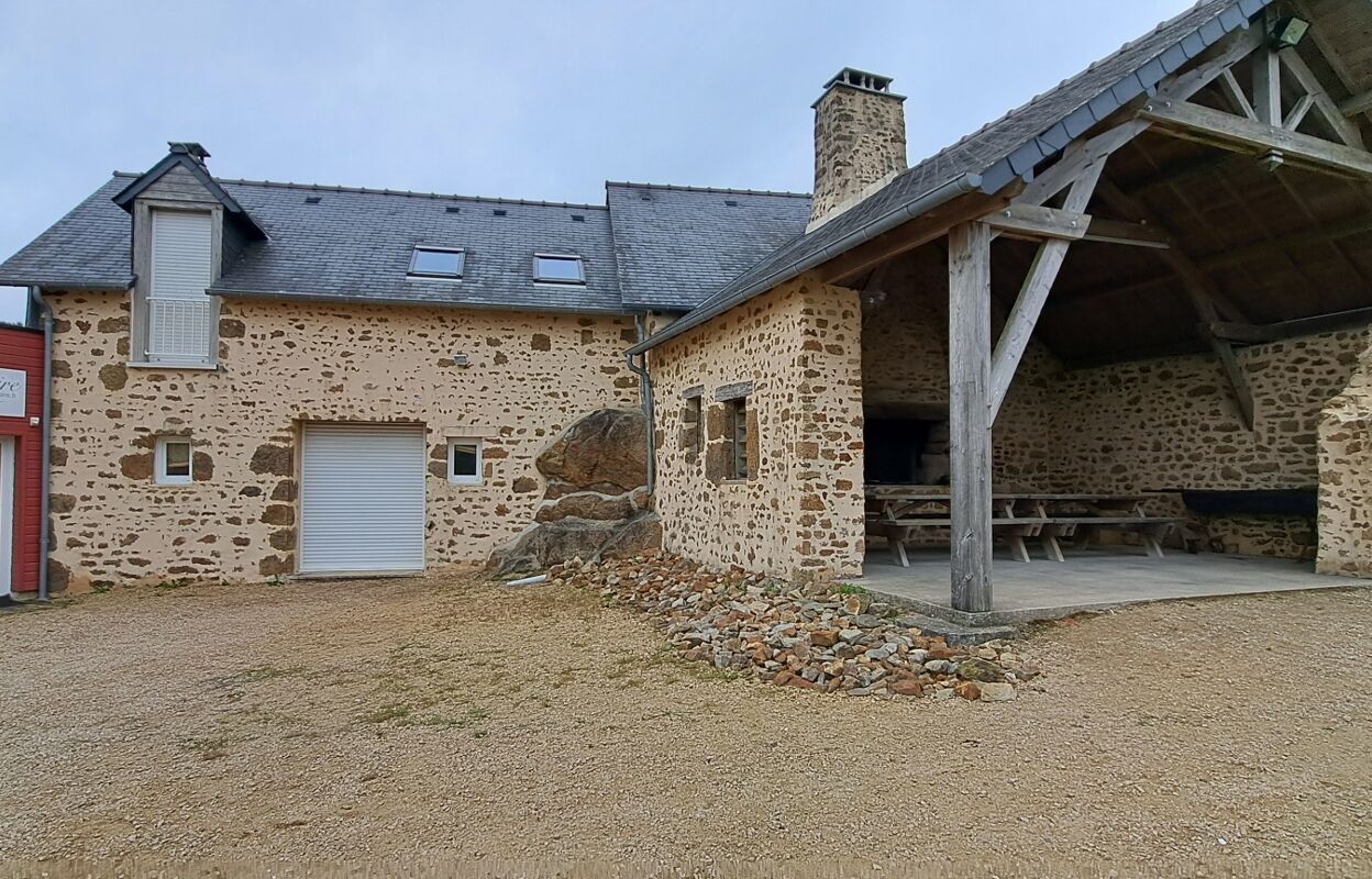 maison 11 pièces 257 m2 à vendre à Mayenne (53100)