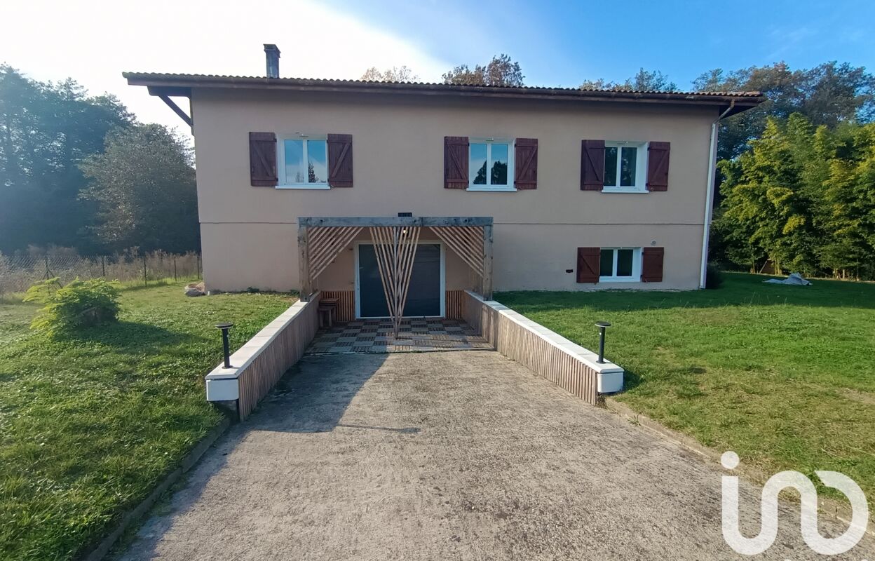 maison 9 pièces 227 m2 à vendre à Geloux (40090)