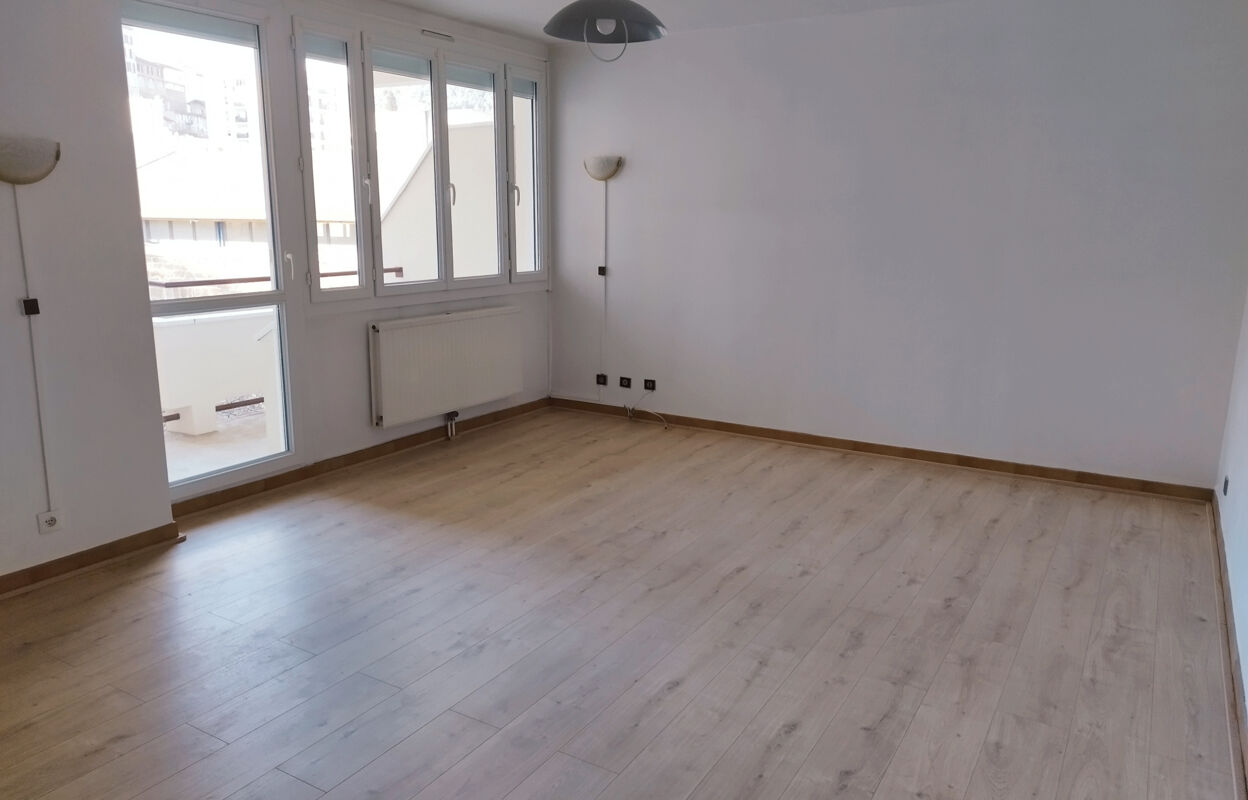 appartement 3 pièces 76 m2 à vendre à Annonay (07100)