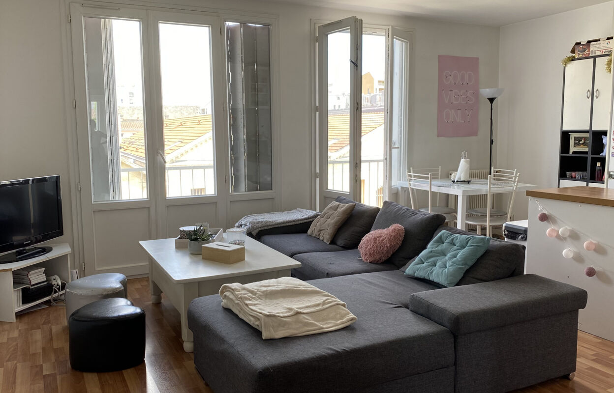 appartement 4 pièces 66 m2 à louer à Bordeaux (33300)