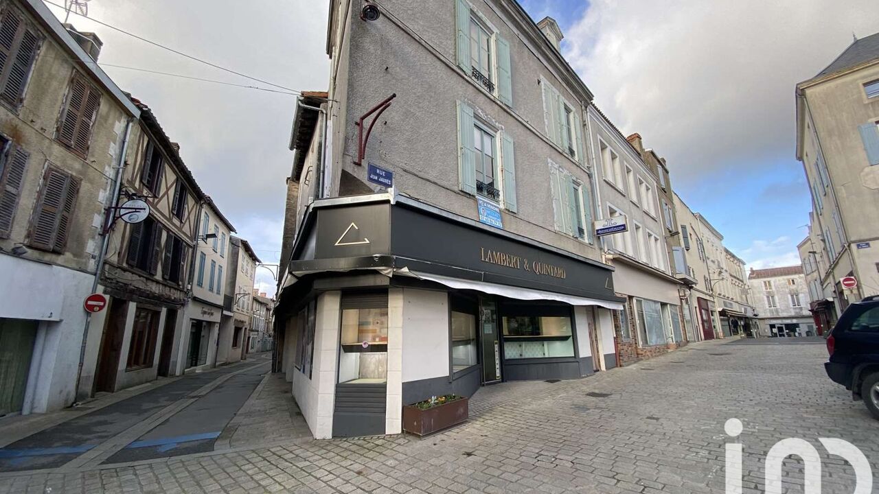 immeuble  pièces 287 m2 à vendre à Parthenay (79200)