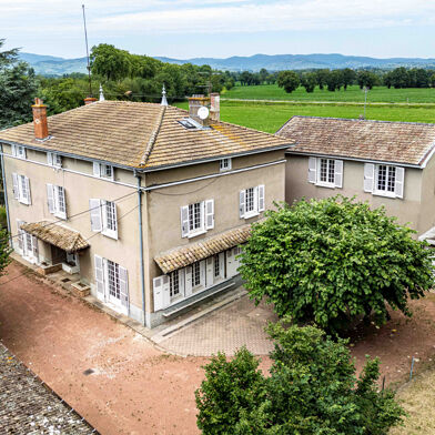 Maison 10 pièces 392 m²