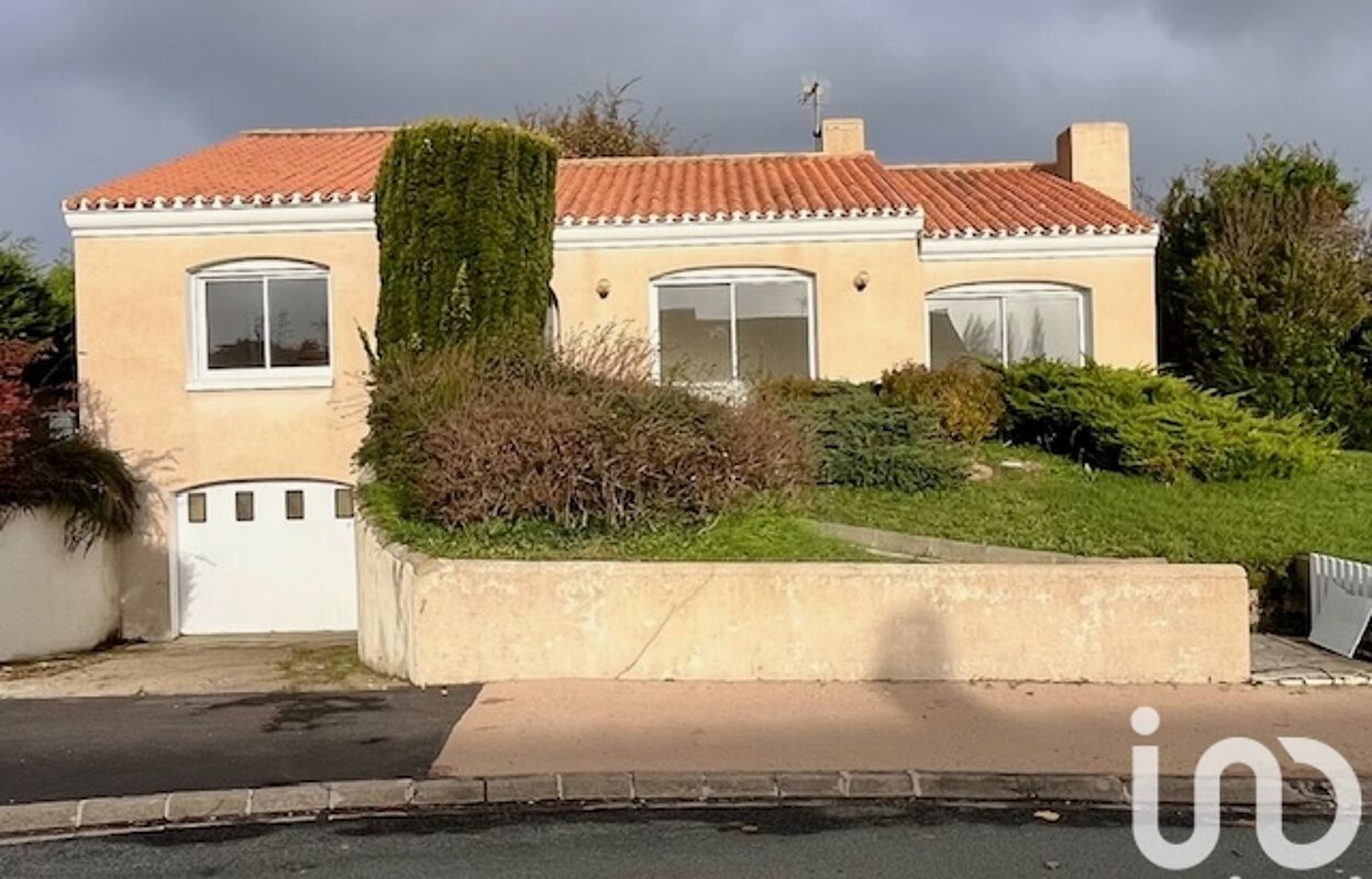 maison 4 pièces 121 m2 à vendre à Coëx (85220)