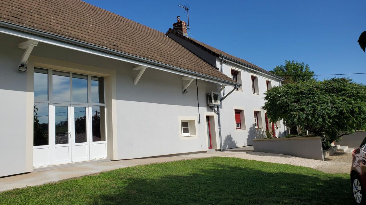 maison 4 pièces 140 m2 à vendre à Saint-Romain-sous-Gourdon (71230)