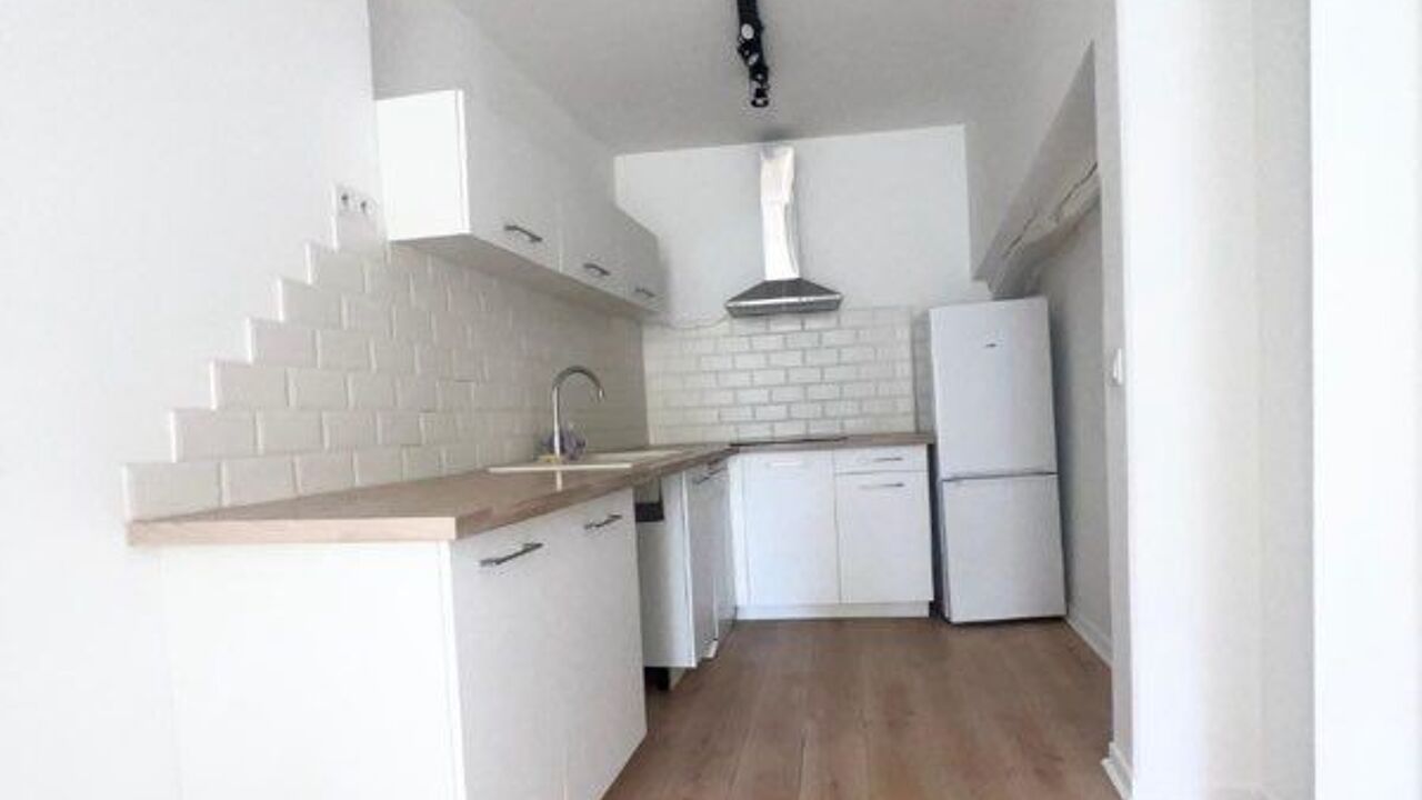 appartement 2 pièces 36 m2 à louer à Roquevaire (13360)