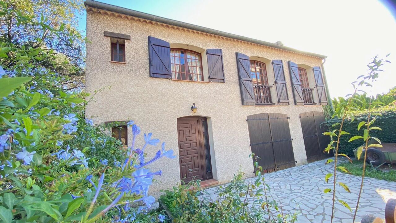 maison 7 pièces 159 m2 à vendre à La Londe-les-Maures (83250)