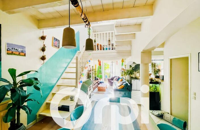 JUVIGNAC Maison 5 pièces de 103 m² avec jardin — photo 2