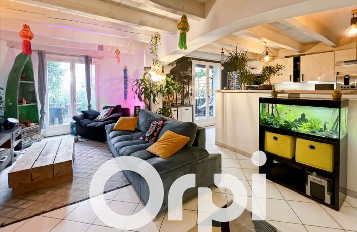 JUVIGNAC Maison 5 pièces de 103 m² avec jardin — photo 4