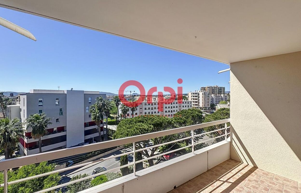 appartement 4 pièces 81 m2 à louer à Saint-Raphaël (83530)