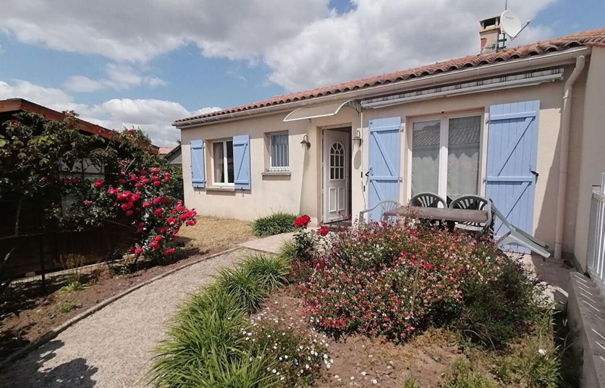 maison 4 pièces 106 m2 à vendre à Meschers-sur-Gironde (17132)