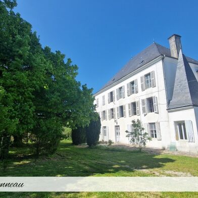 Commerce 15 pièces 636000 €