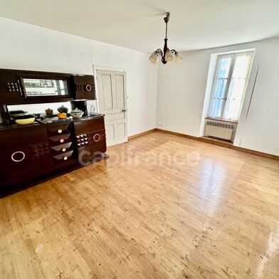 Maison 5 pièces 77900 €