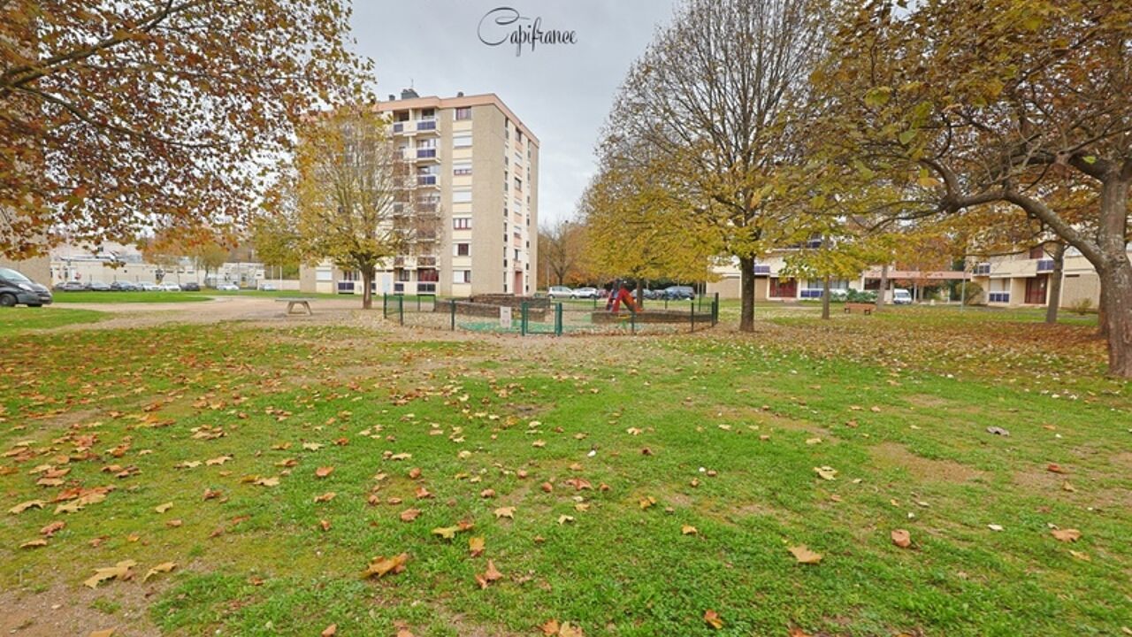 appartement 4 pièces 77 m2 à vendre à Mâcon (71000)