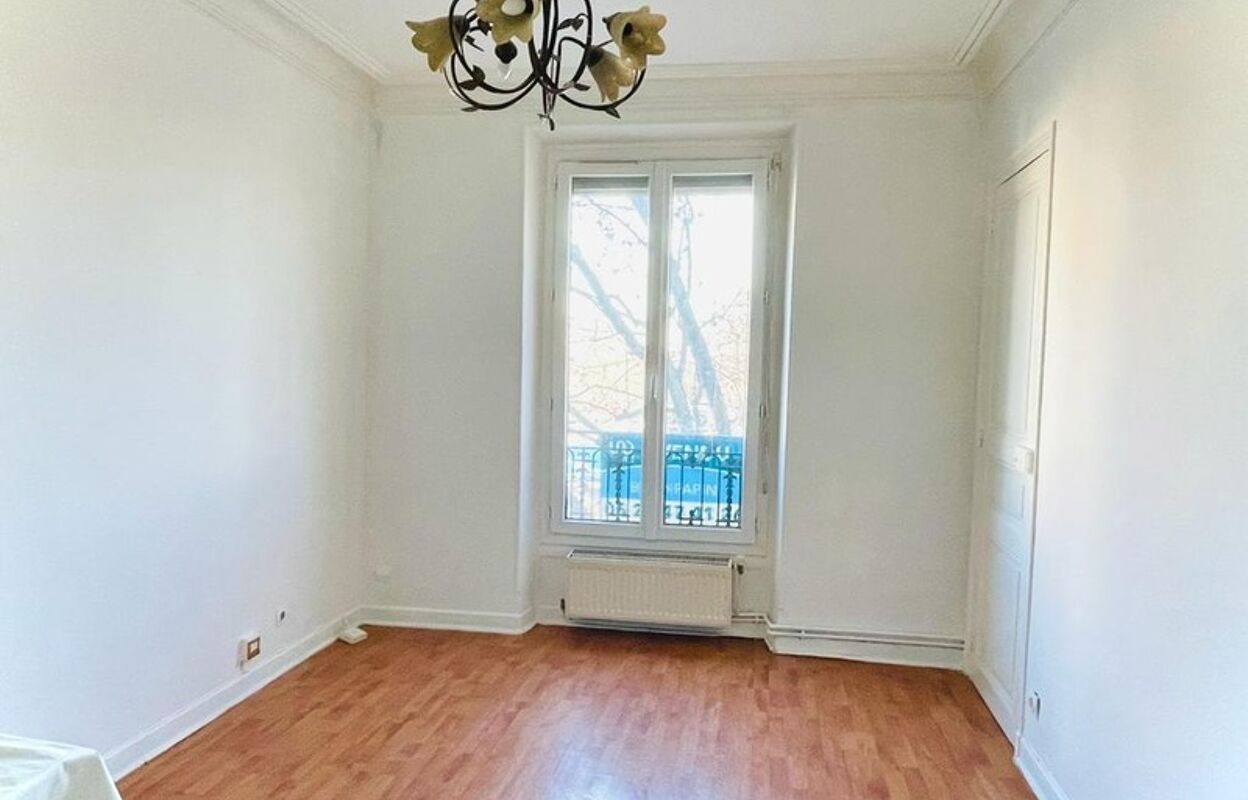 appartement 2 pièces 46 m2 à vendre à Paris 18 (75018)