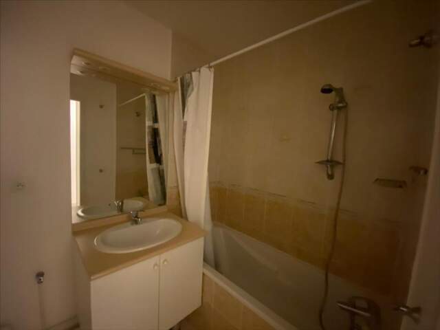 A VENDRE RONCQ APPARTEMENT DE TYPE 2 AVEC CAVE ET PARKING — photo du bien