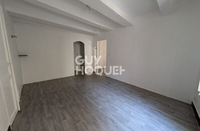 location appartement 395 € CC /mois à proximité de Forcalqueiret (83136)