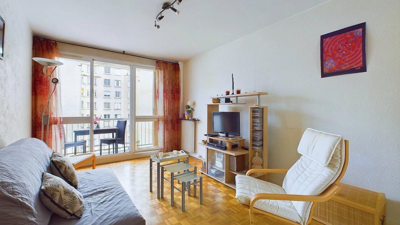 appartement 2 pièces 44 m2 à vendre à Courbevoie (92400)